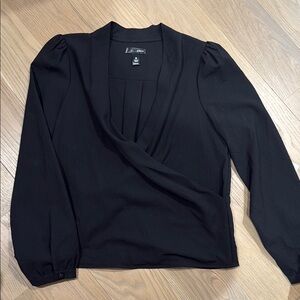 Aqua NWT Size M Elegant Black Women's Top